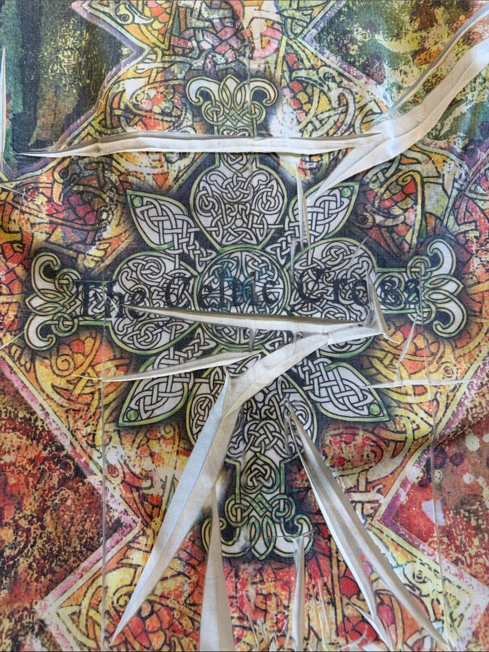Las Olas Citrus Creations by Vera Celtic Cross Button Up - Picture 5 of 5